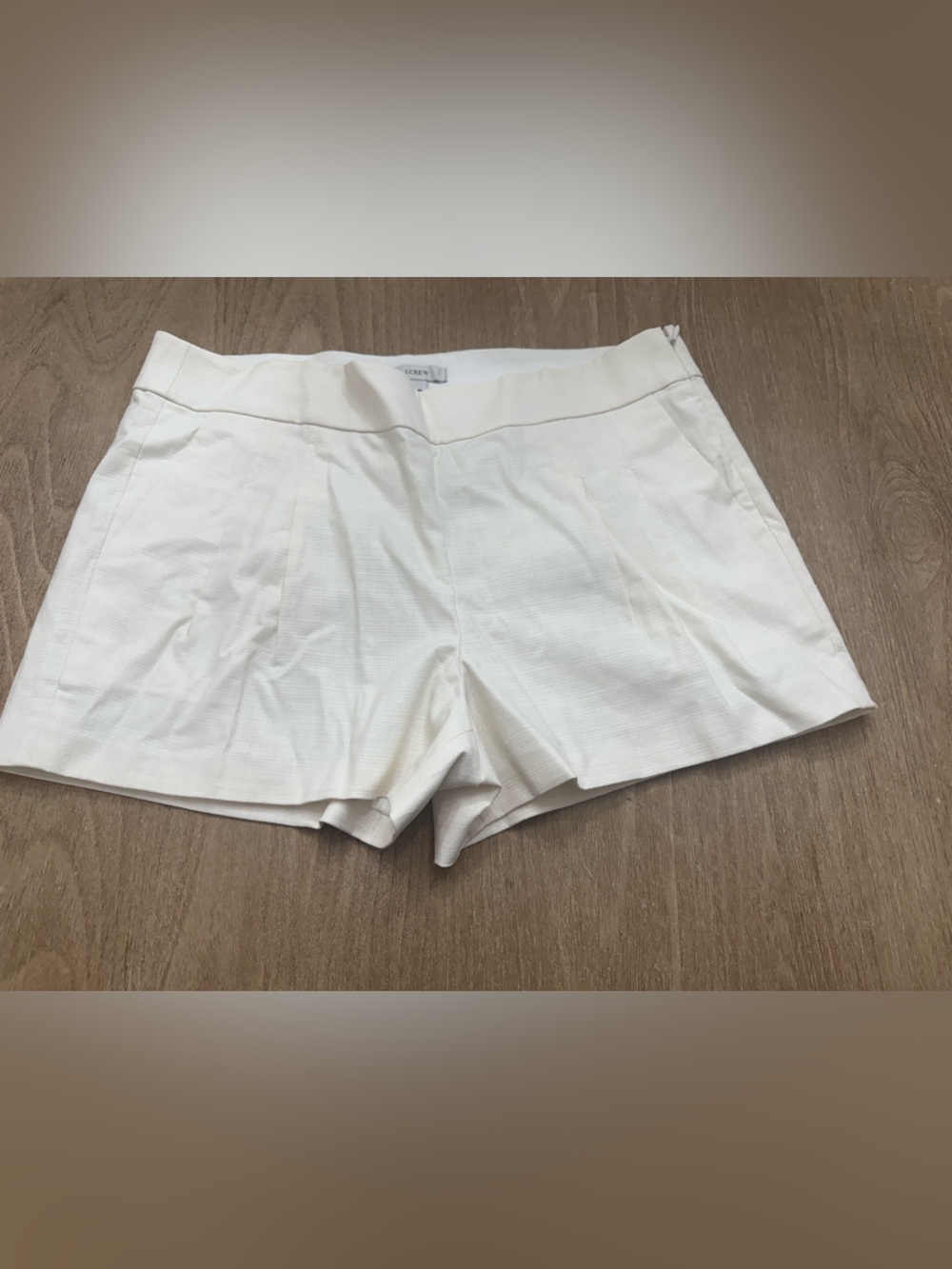 J .Crew Coral Off White Pleated Shorts with Side Pockets size 10